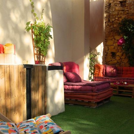 La Bucolique, Chambres Et Jardin D'Hotes Sabran Exterior foto